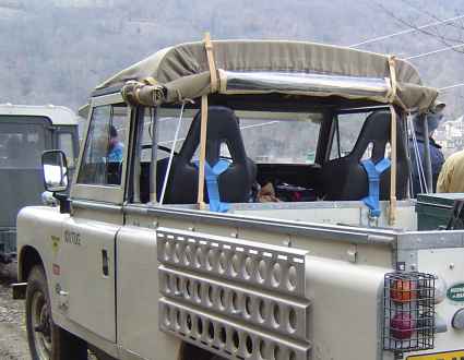 Land Rover 109 Pays